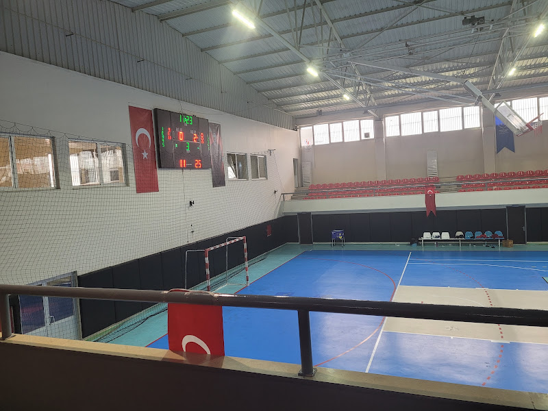 Nihat Geven Kapalı Spor Salonu galeri fotoğrafı